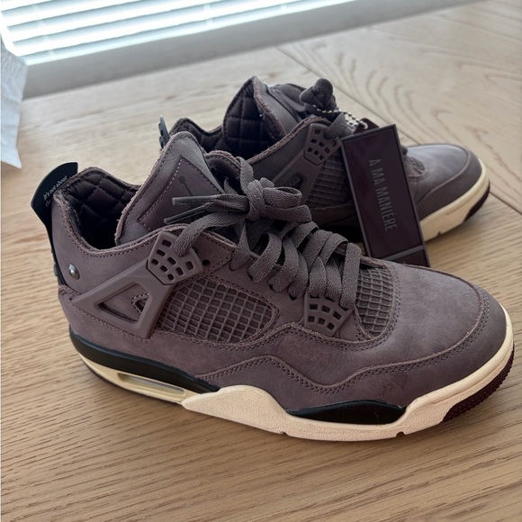 Nike Jordan 4 Retro SP - Violet Ore and Cream - Picture 2 of 7